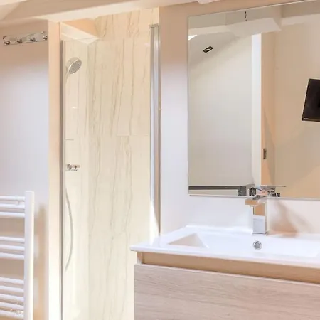 Moderne Et Equipe En Duplex, Apartment *