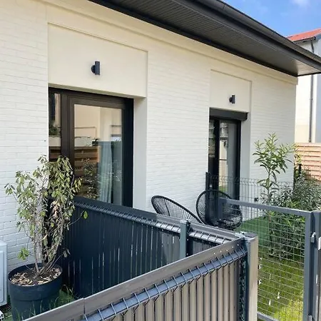 Moderne Et Equipe En Duplex, *